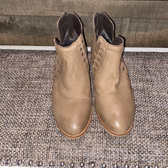 Charles David Womens Tan Leather Ankle Booties Charles By Charles David Size 8 - Picture 5 of 10